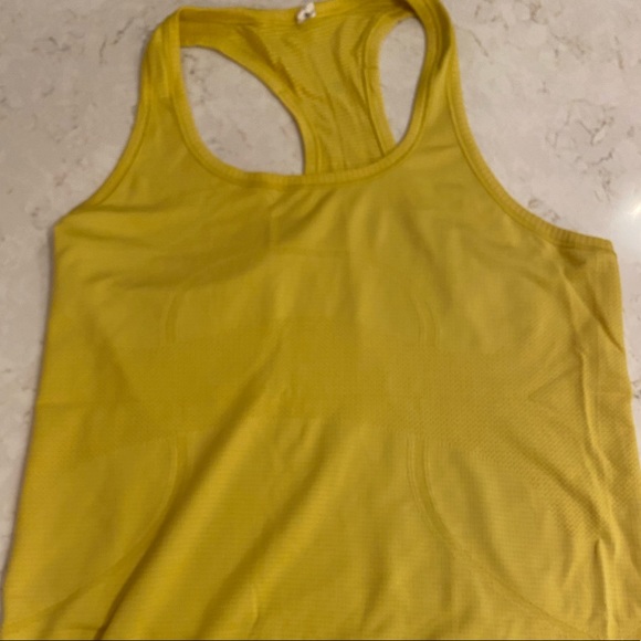 Lululemon swiftly tech tank top - Picture 3 of 4